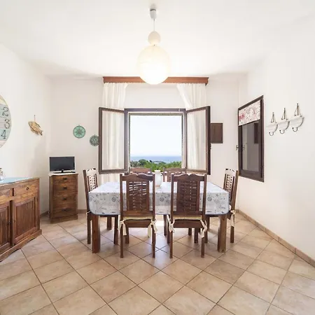 Apartment Sea Front A *